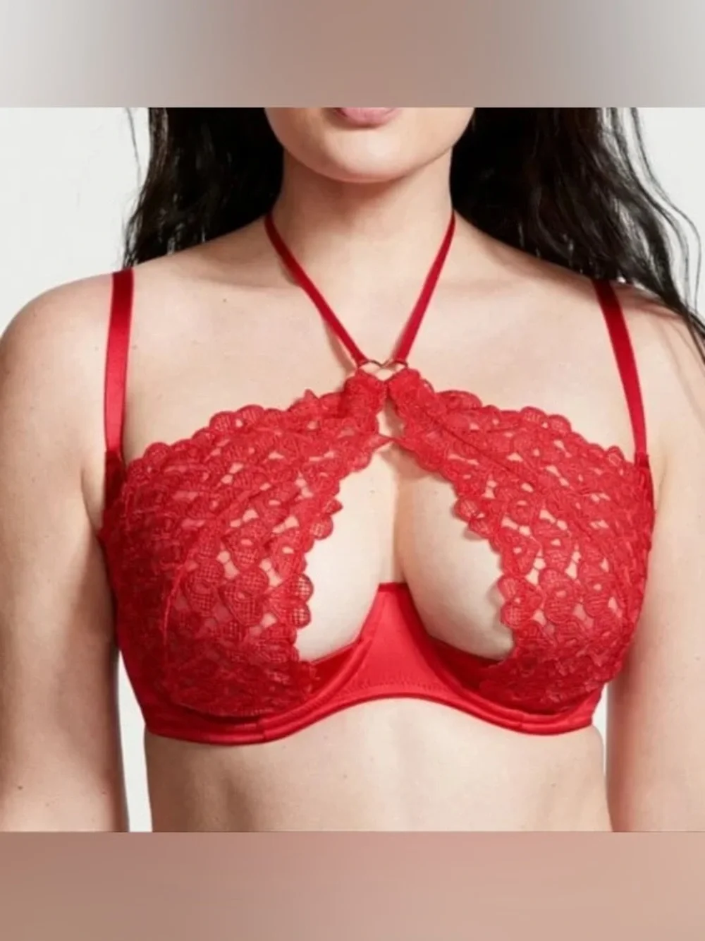 NWOT Victoria's Secret Valentine’s Day Lace Halter Bralette with Heart Details